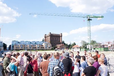 Resümee und Dokumentation Urbaner Ökostadtspaziergang „Klinisch Grün – Steriles Wohnen im Quadrat“ am 25.08.2013 über den Stadtwerder