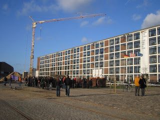 Volle Becken - Leere Speicher, 2007