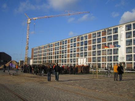 Volle Becken - Leere Speicher, 2007