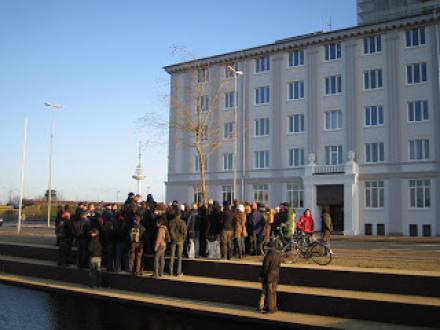 Volle Becken - Leere Speicher, 2007